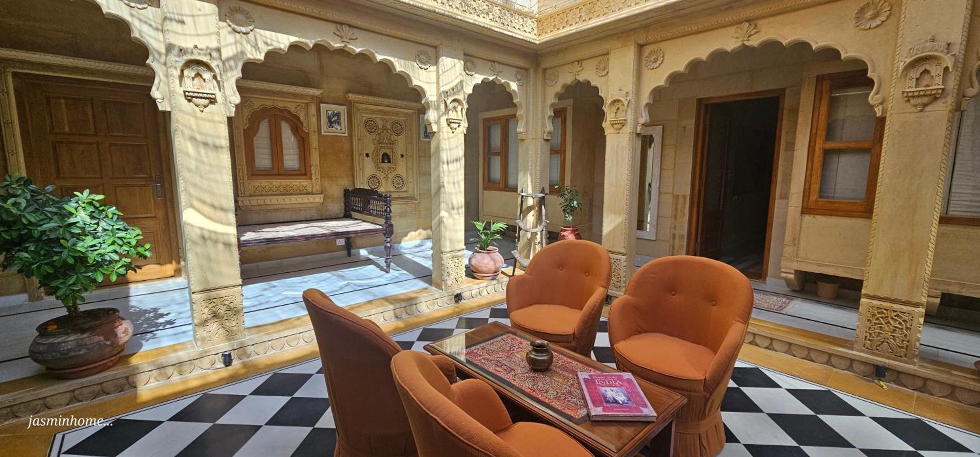 Hotel Jasmin Home Dzsaiszalmer Kültér fotó