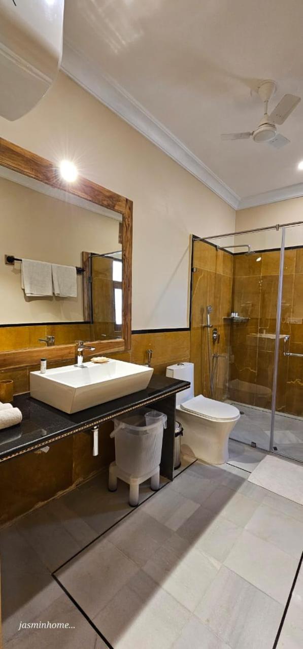 Hotel Jasmin Home Dzsaiszalmer Kültér fotó